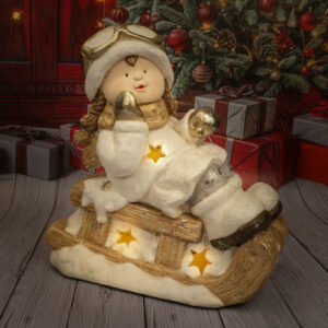 Solis Decor figurka dekoracyjna dziewczynka na sankach