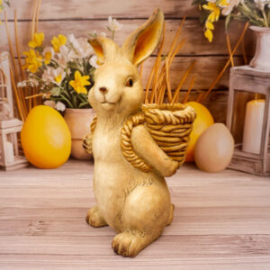 Figurka dekoracyjna zając duży z koszem